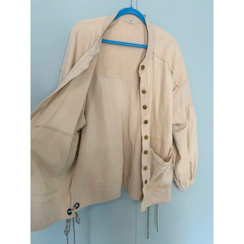 PILCRO x ANTHROPOLOGIE Button-Front Cotton Shacket in Light Sand